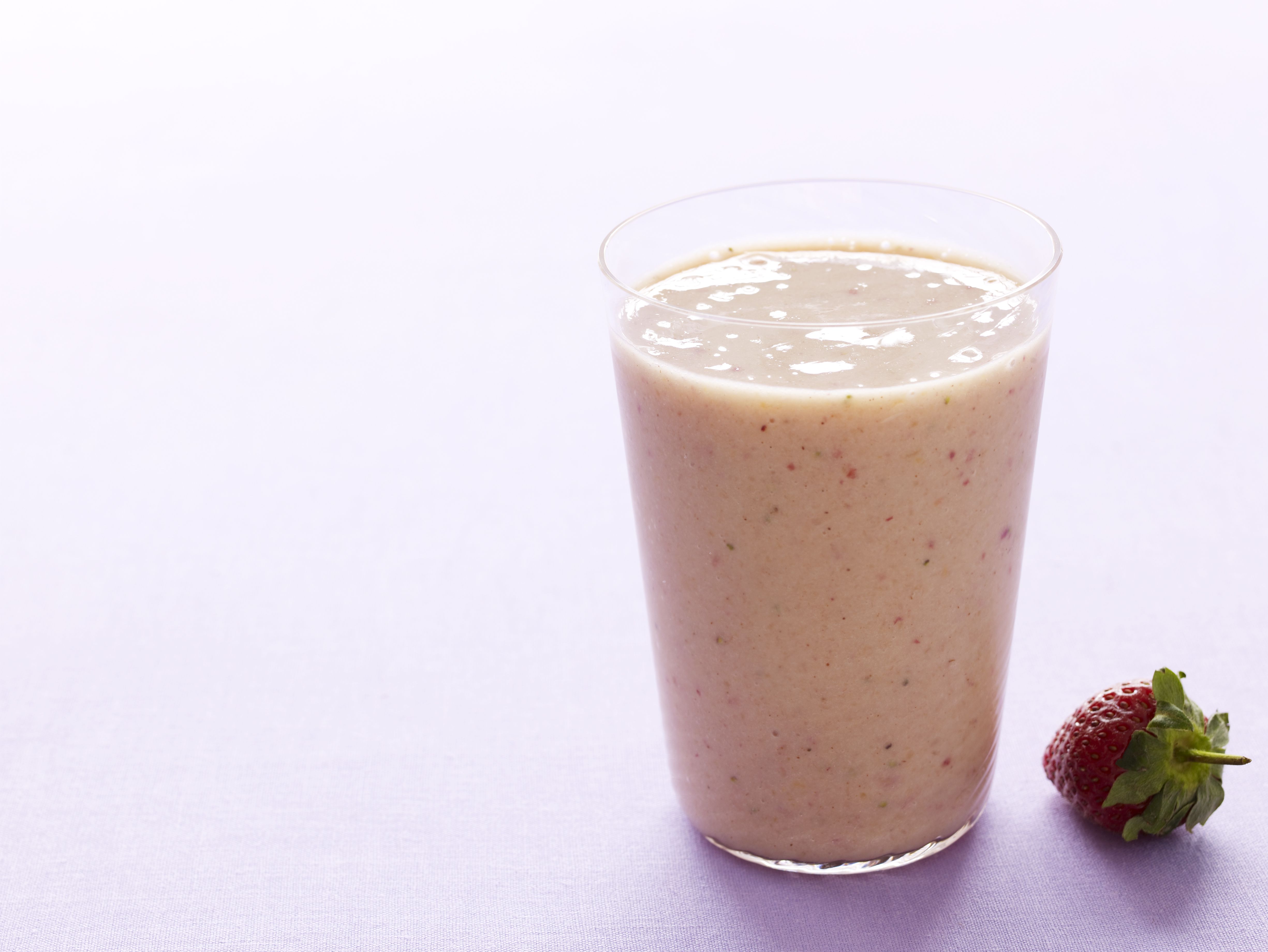10 Gesunde FruchtSmoothies, alle unter 300 Kalorien