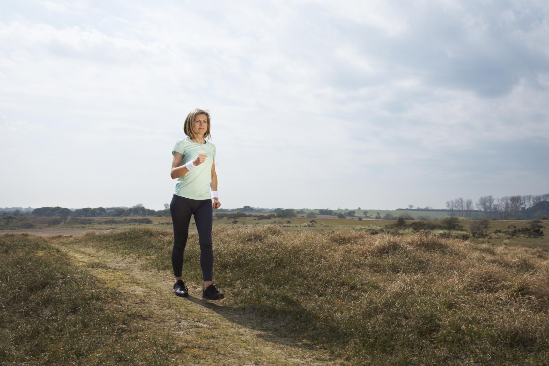Wie weit ein gesunder Mensch ohne Training laufen kann - Dr.med.Julia.com