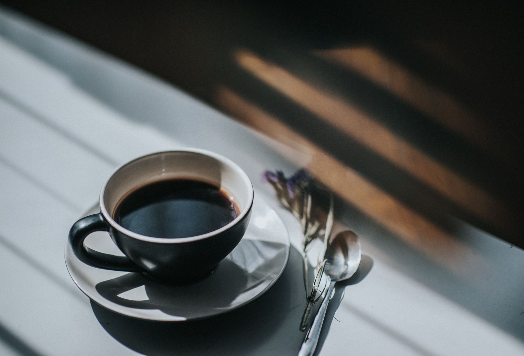 Wie viel Koffein ist in einer Tasse Kaffee? - Dr.med.Julia.com